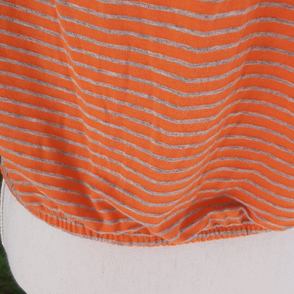 Sofia Vergara Open Front Top - Picture 6 of 8